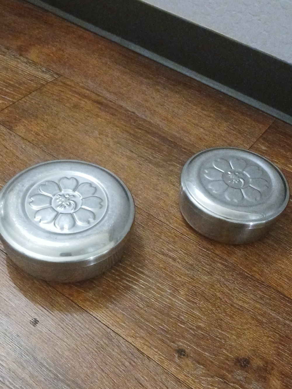 Korean Stainless Steel Round Storage Bowls with Steel Lids - Silver